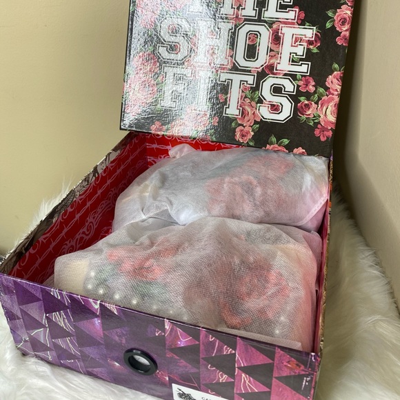 Jeffrey Campbell Cadbury Glitter Red Floral Sandal - Picture 8 of 11